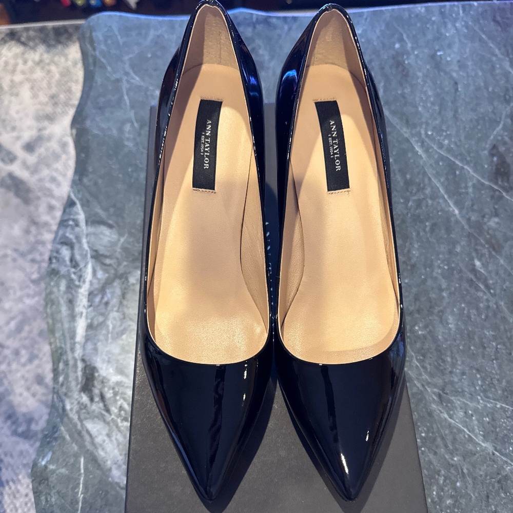 Ann Taylor heels, size 7.5. new